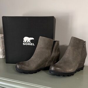 Sorel Joan Of Arctic Wedge II Zip Bootie